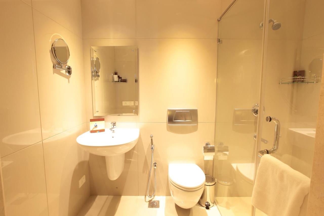 Hotel Monsoon Empress Kochi Exterior foto